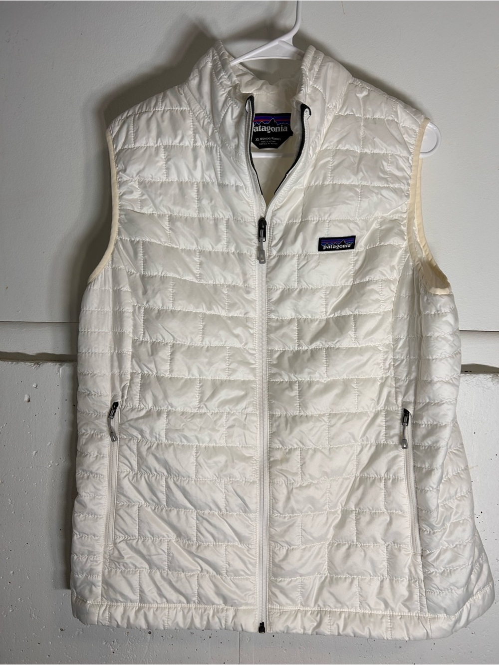 Patagonia Women's Off White Quilted Down Vest